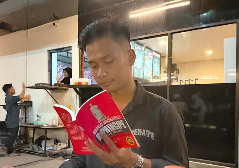 Merdeka, tetapi Masa Bodoh? 1 Merdeka, tetapi Masa Bodoh - justra.id