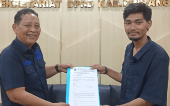 BEM ICP Senada Ketua DPRD Pinrang Teken Copot Menteri Kehutanan Menguat 3 Cuplikan layar 2026 10 27 175945